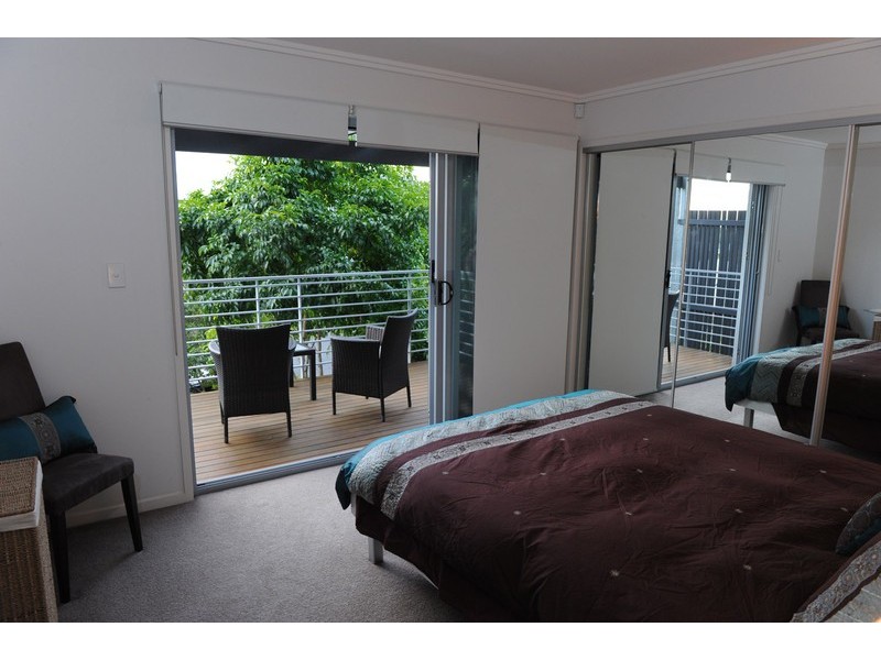1/77 Douglas Street, Greenslopes QLD 4120