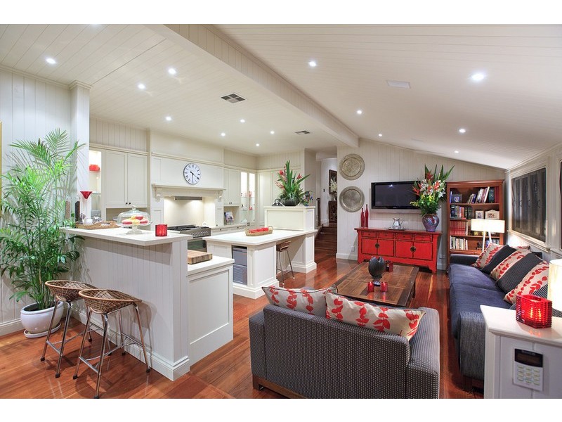 70 Laidlaw Parade, East Brisbane QLD 4169