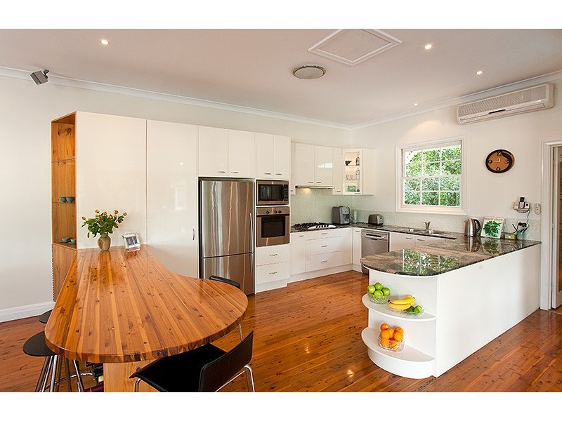 19 Ivy Street, Indooroopilly QLD 4068