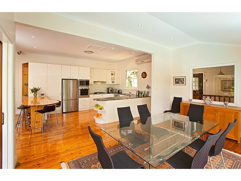 19 Ivy Street, Indooroopilly QLD 4068