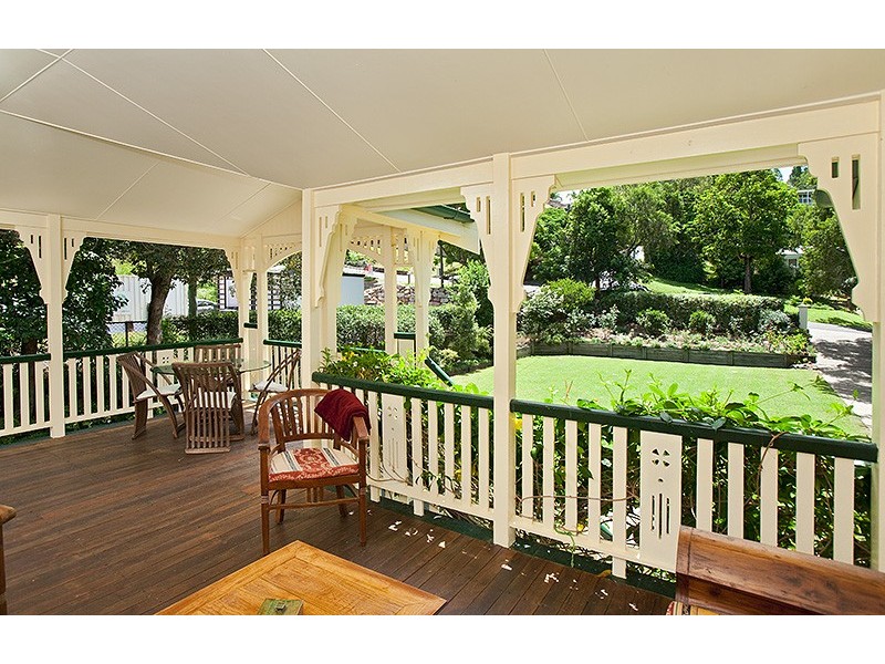 19 Ivy Street, Indooroopilly QLD 4068