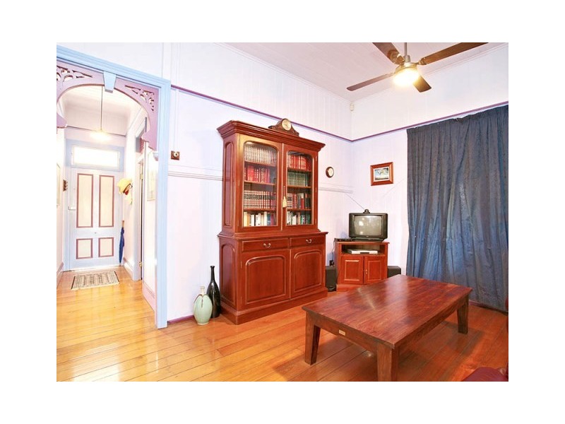 East Brisbane QLD 4169