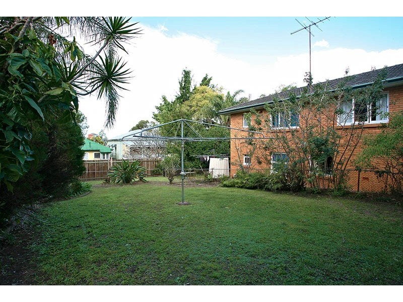 27 Burlington Street, East Brisbane QLD 4169