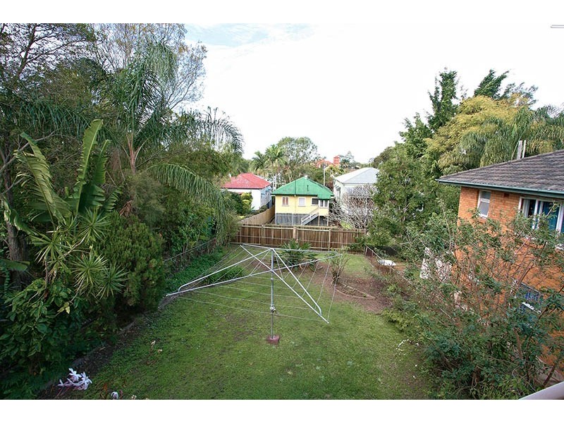 27 Burlington Street, East Brisbane QLD 4169