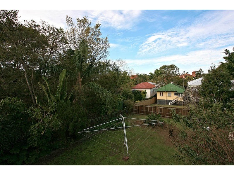 27 Burlington Street, East Brisbane QLD 4169