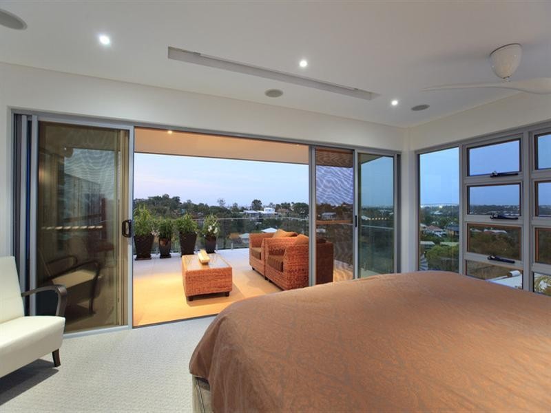62 Main Avenue, Balmoral QLD 4171