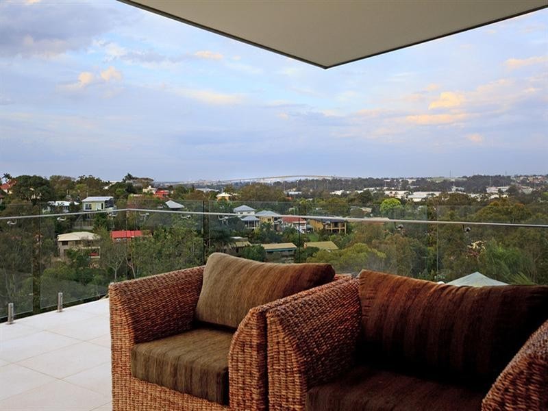 62 Main Avenue, Balmoral QLD 4171