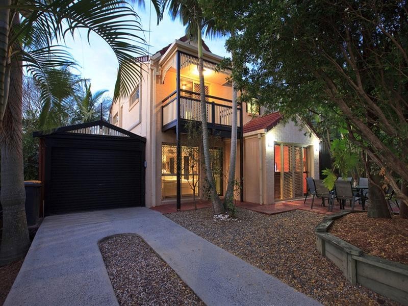 10 Victoria Street, Balmoral QLD 4171