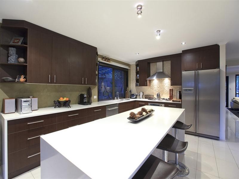 10 Victoria Street, Balmoral QLD 4171