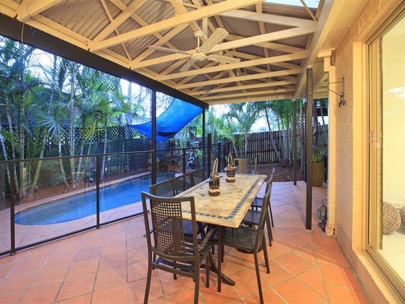 10 Victoria Street, Balmoral QLD 4171