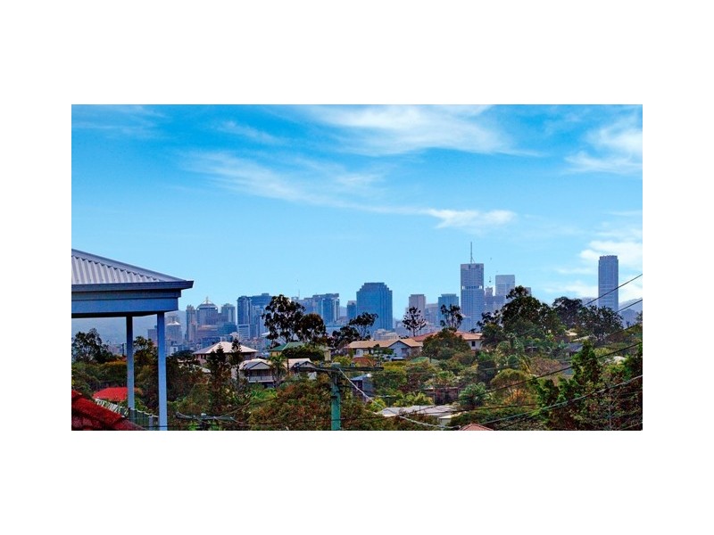 35 Sydney Avenue, Camp Hill QLD 4152