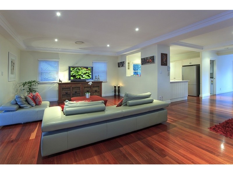 37a Arlington Street, Coorparoo QLD 4151