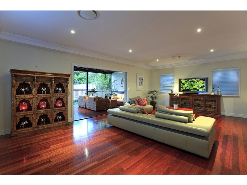 37a Arlington Street, Coorparoo QLD 4151