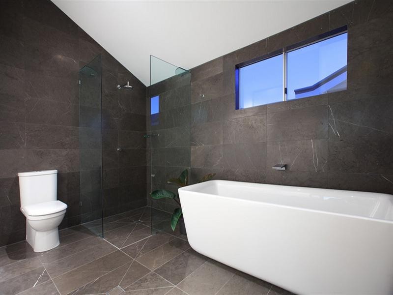 22 Coutts Street, Bulimba QLD 4171