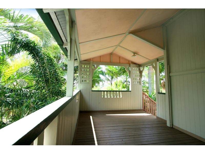 46 Miles Street, Hawthorne QLD 4171