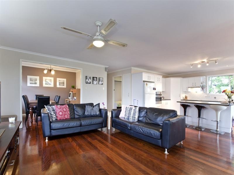 77 Britannia Avenue, Morningside QLD 4170