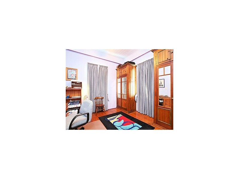 East Brisbane QLD 4169