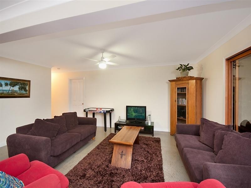 16 Dalrello Street, Carina QLD 4152