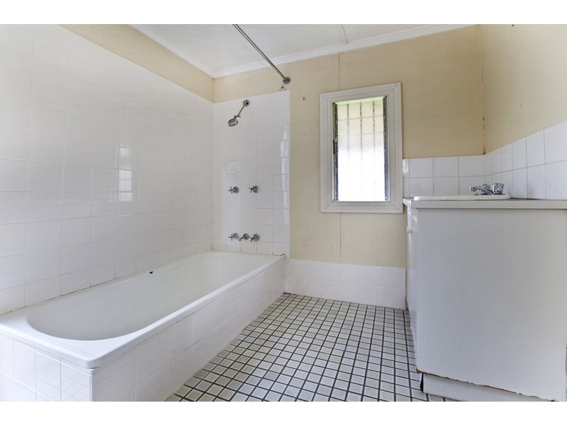 38 Dover Street, Red Hill QLD 4059