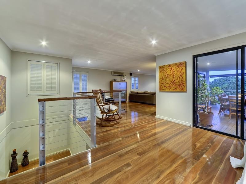 104 Fifth Avenue, Balmoral QLD 4171