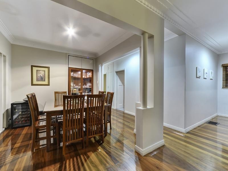 104 Fifth Avenue, Balmoral QLD 4171