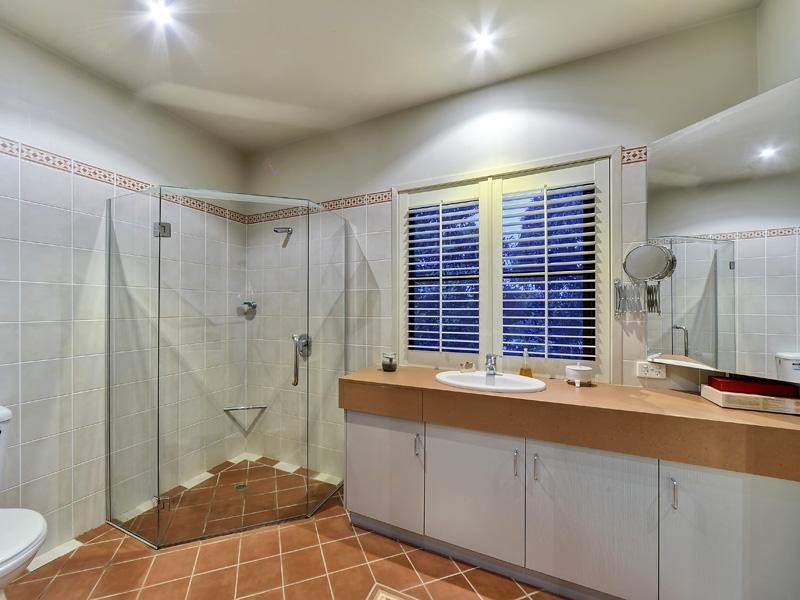 104 Fifth Avenue, Balmoral QLD 4171