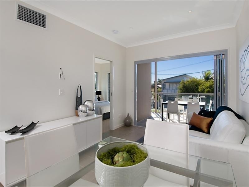 11/18 Barton Road, Hawthorne QLD 4171