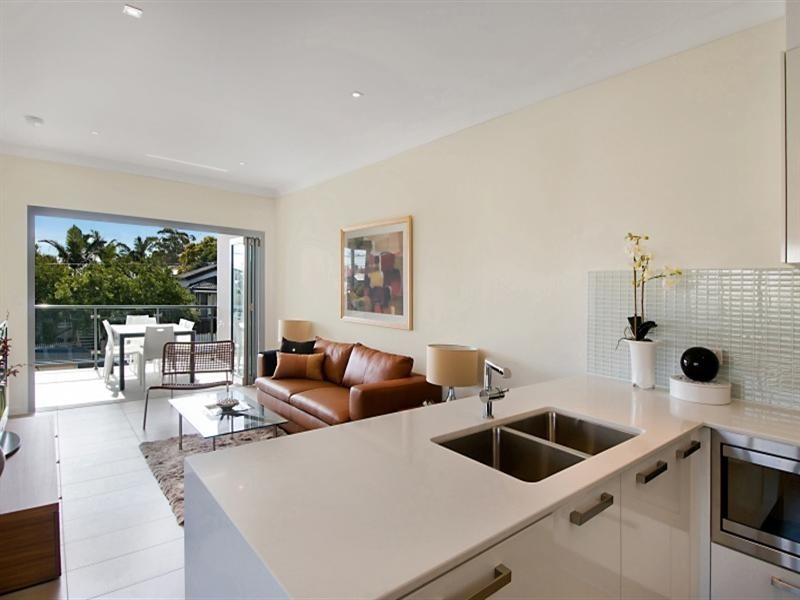 11/18 Barton Road, Hawthorne QLD 4171