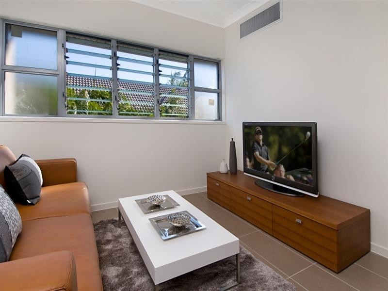 11/18 Barton Road, Hawthorne QLD 4171