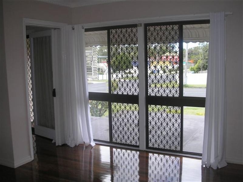 7 Delsie Street, Cannon Hill QLD 4170