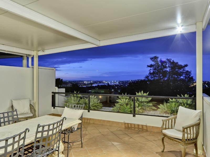 4/24 Philip Street, Hawthorne QLD 4171