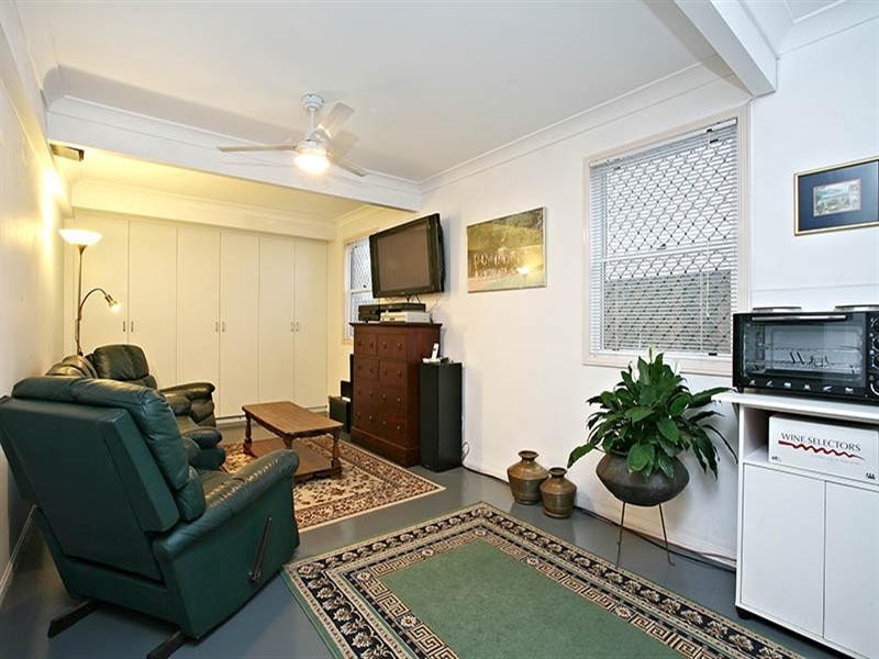 34 Ashfield Street, East Brisbane QLD 4169