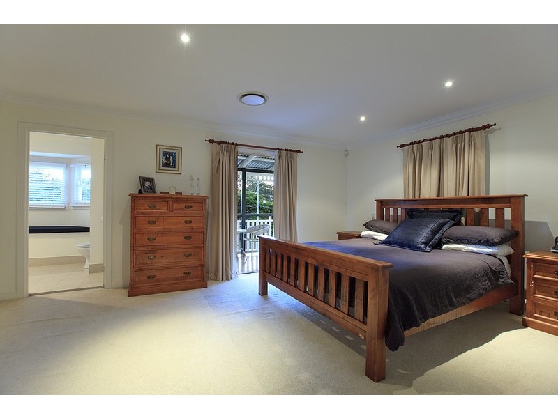 37a Arlington Street, Coorparoo QLD 4151