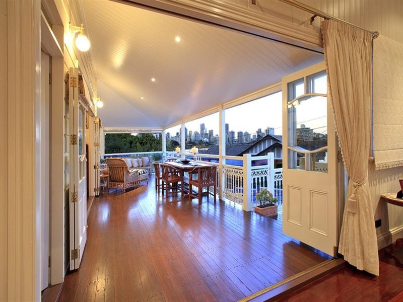 70 Laidlaw Parade, East Brisbane QLD 4169