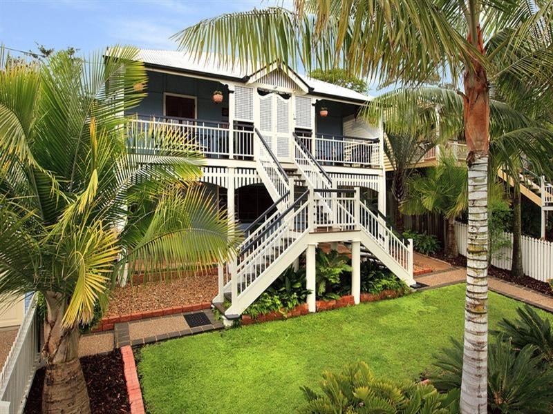 38 Longfellow Street, Norman Park QLD 4170