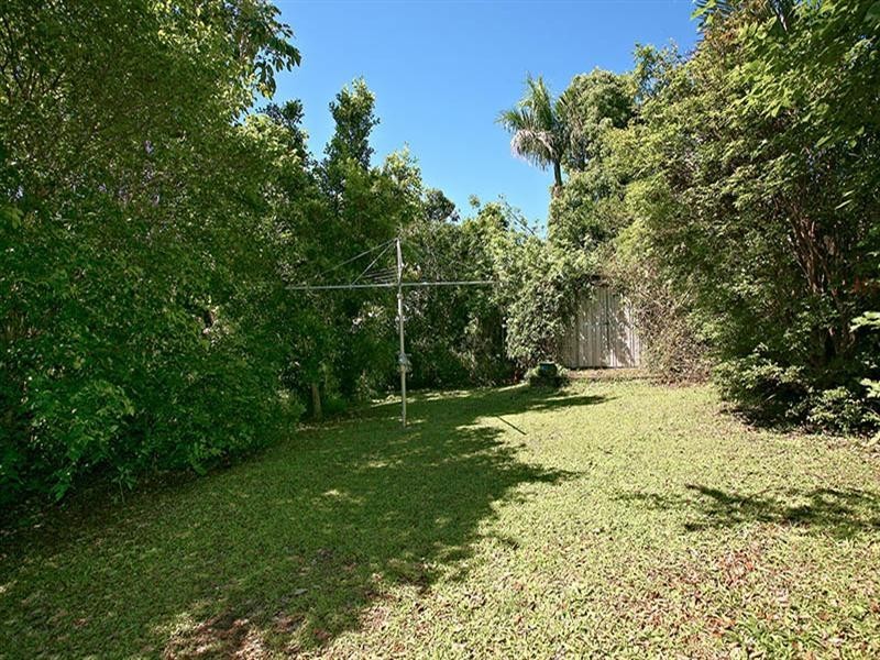 117 Morehead Avenue, Norman Park QLD 4170