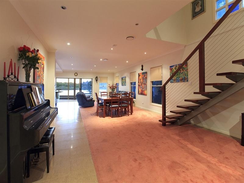 30 Aaron Avenue, Hawthorne QLD 4171