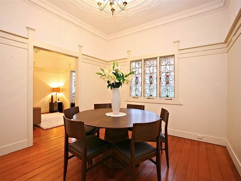 11 Vanda Street, Woolloongabba QLD 4102