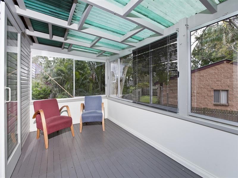 2 Leura Avenue, Hawthorne QLD 4171