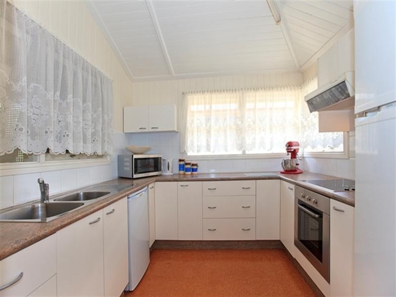 7 Govett Avenue, Hawthorne QLD 4171