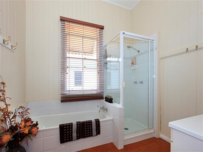 7 Govett Avenue, Hawthorne QLD 4171