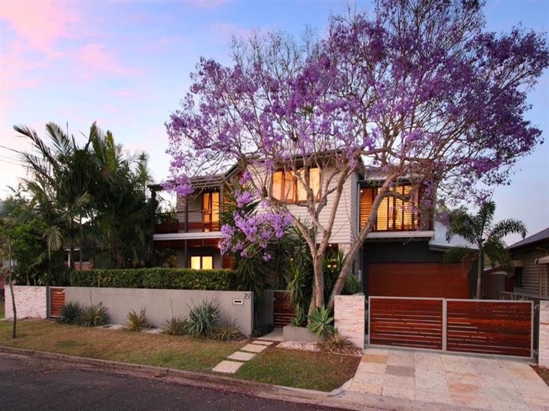 27 McDonald Street, Hawthorne QLD 4171