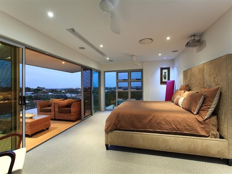 62 Main Avenue, Balmoral QLD 4171