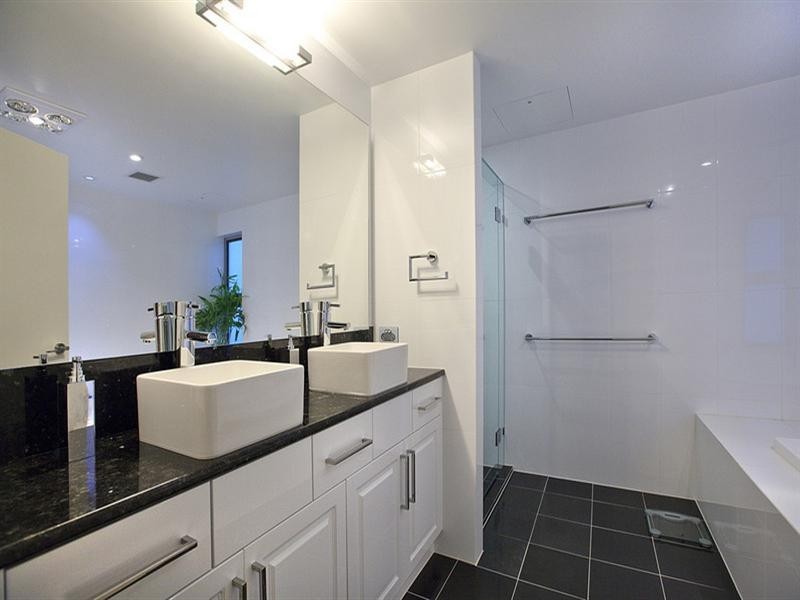 62 Main Avenue, Balmoral QLD 4171