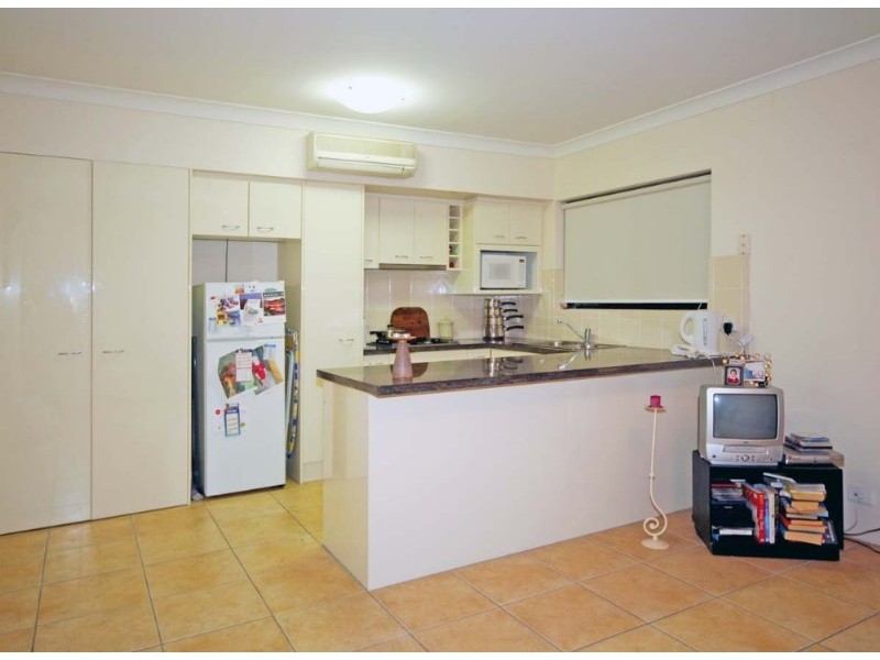 15 Eskgrove Street, East Brisbane QLD 4169