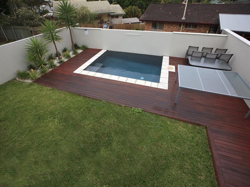 27 Waverley Road, Camp Hill QLD 4152