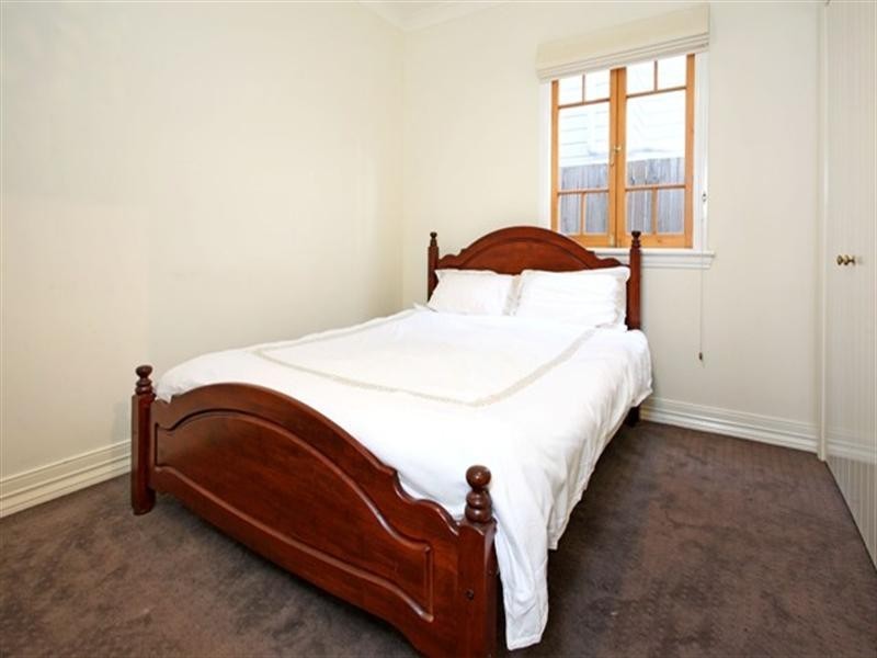 149 Macrossan Avenue, Norman Park QLD 4170