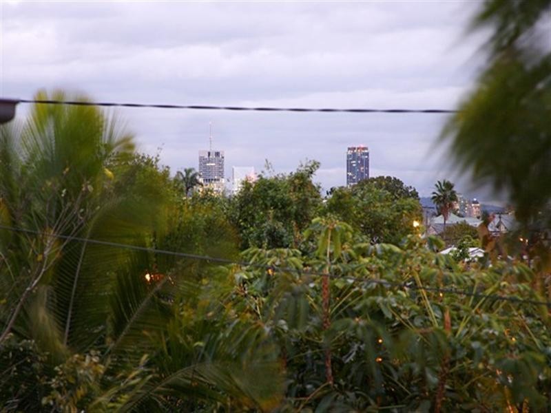 149 Macrossan Avenue, Norman Park QLD 4170