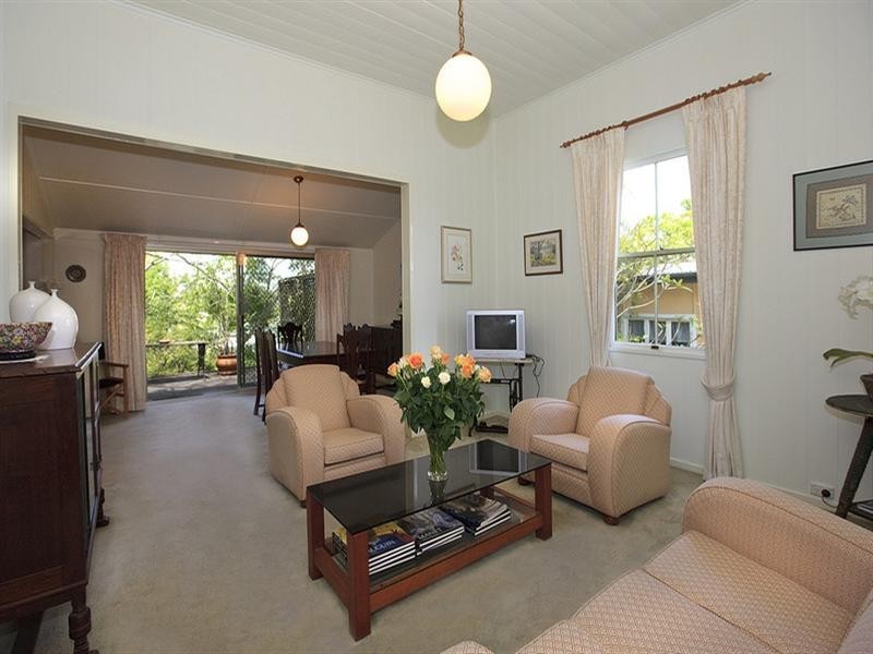 35 Woolley Street, Taringa QLD 4068