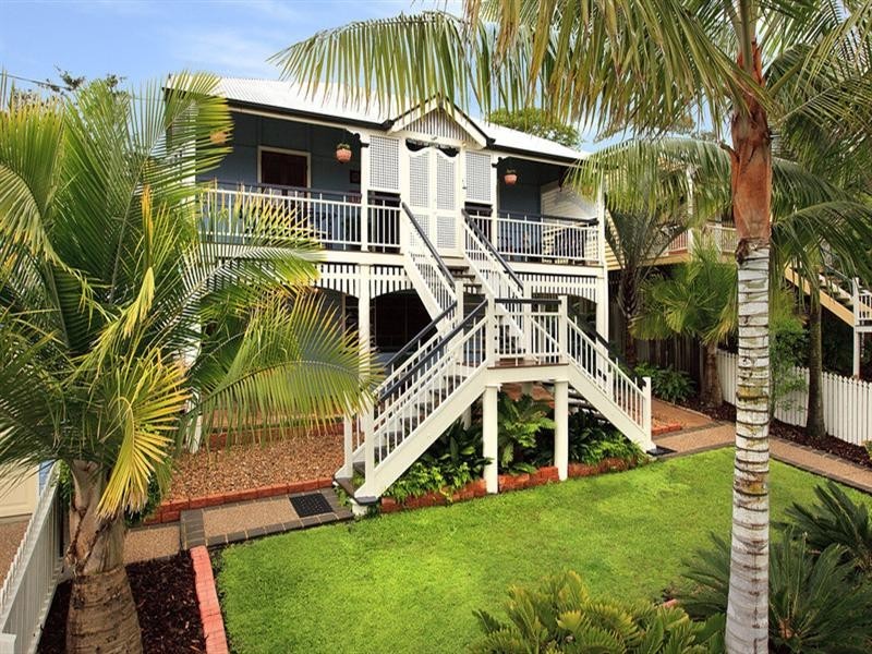 38 Longfellow Street, Norman Park QLD 4170